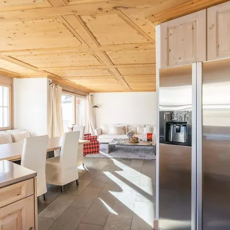 3 Vista Apartment *